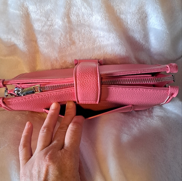 NWOT PINK CONVERTIBLE CLUTCH - Picture 5 of 15